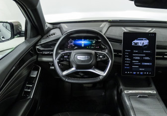 Подержанный автомобиль Geely Preface 2024 года (12 фото)