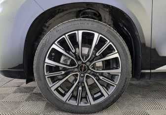 Подержанный автомобиль Exeed VX 2023 года (16 фото)