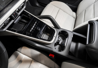 Новый Porsche Cayenne 2025 (18 фото)