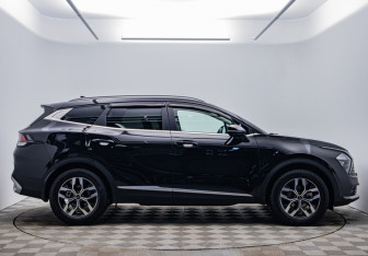 Подержанный автомобиль Kia Sportage 2024 года (4 фото)