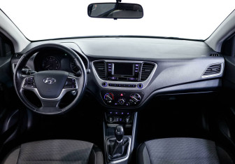 Подержанный автомобиль Hyundai Solaris Sedan 2018 года (7 фото)