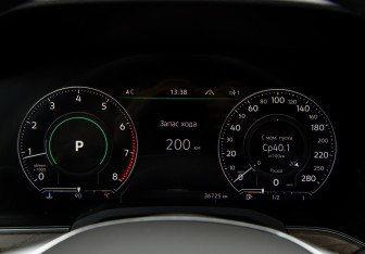 Подержанный автомобиль Volkswagen Touareg 2019 года (9 фото)