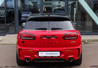 Подержанный автомобиль MINI Clubman Wagon 2022 года (5 фото)