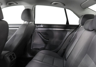 Подержанный автомобиль Volkswagen Jetta Sedan 2008 года (8 фото)