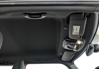 Подержанный автомобиль MINI Hatch 2019 года (23 фото)