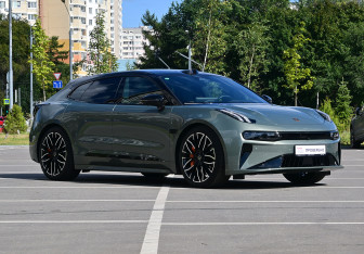 Подержанный автомобиль Zeekr 001 2023 года (7 фото)
