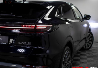 Подержанный автомобиль Changan UNI-K 2023 года (28 фото)