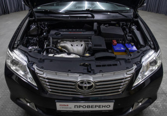 Подержанный автомобиль Toyota Camry Sedan 2014 года (9 фото)
