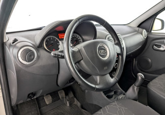 Подержанный автомобиль LADA (ВАЗ) Largus Wagon 2021 года (16 фото)