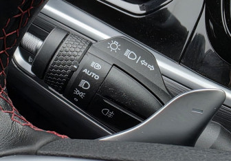 Подержанный автомобиль Geely Tugella 2024 года (17 фото)