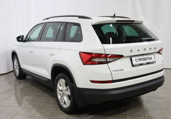 Подержанный автомобиль Skoda Kodiaq 2022 года (6 фото)