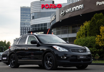 Подержанный автомобиль Infiniti EX 2008 года (2 фото)