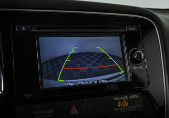 Подержанный автомобиль Mitsubishi Outlander 2013 года (16 фото)