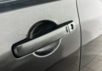 Подержанный автомобиль Nissan Qashqai 2012 года (20 фото)