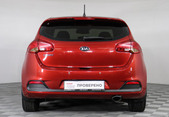 Подержанный автомобиль Kia Ceed Hatchback 2013 года (6 фото)