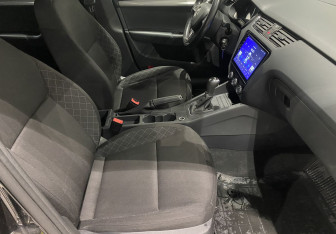 Подержанный автомобиль Skoda Octavia Liftback 2018 года (9 фото)