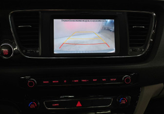 Подержанный автомобиль Kia Carnival 2018 года (21 фото)