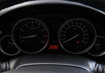 Подержанный автомобиль Mazda 6 Sedan 2011 года (9 фото)