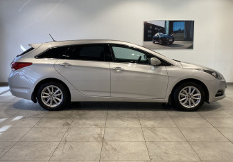 Подержанный автомобиль Hyundai i40 Wagon 2015 года (4 фото)