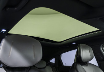 Подержанный автомобиль Changan UNI-V 2023 года (20 фото)