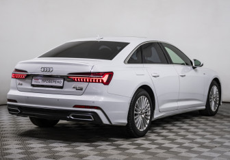 Подержанный автомобиль Audi A6 Sedan 2020 года (5 фото)
