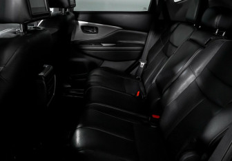 Подержанный автомобиль Nissan Murano Suv 2017 года (14 фото)