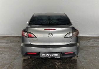 Подержанный автомобиль Mazda 3 Sedan 2011 года (6 фото)