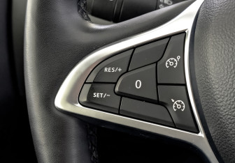Подержанный автомобиль Renault Arkana 2021 года (26 фото)