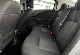 Подержанный автомобиль Peugeot 301 2013 года (10 фото)