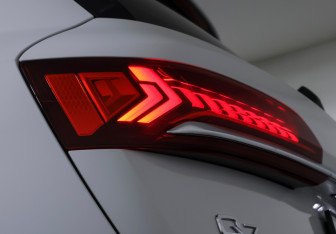 Подержанный автомобиль Audi Q7 2020 года (21 фото)
