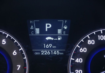 Подержанный автомобиль Hyundai Solaris Hatchback 2014 года (13 фото)