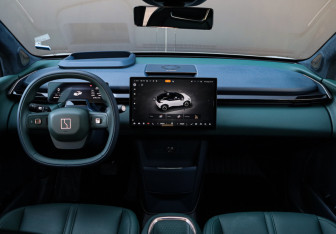 Подержанный автомобиль Zeekr X 2023 года (10 фото)