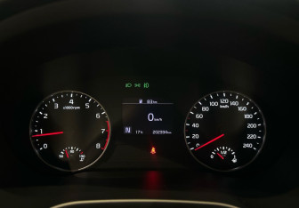 Подержанный автомобиль Kia Seltos 2020 года (14 фото)