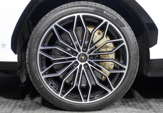 Новый Lamborghini Urus 2025 (35 фото)