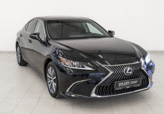 Подержанный автомобиль Lexus ES 2021 года (3 фото)