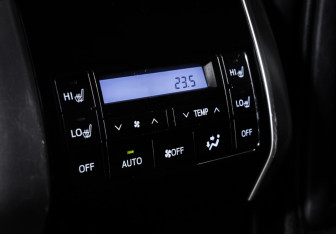 Подержанный автомобиль Toyota Land Cruiser Prado 2017 года (13 фото)