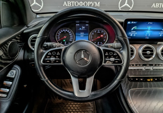 Подержанный автомобиль Mercedes-Benz GLC Coupe 2021 года (22 фото)