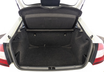 Подержанный автомобиль Skoda Rapid Liftback 2019 года (9 фото)