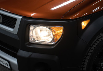 Подержанный автомобиль Honda Element 2004 года (19 фото)