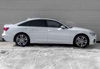 Подержанный автомобиль Audi A6 Sedan 2020 года (4 фото)