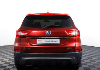 Подержанный автомобиль Changan CS75 2019 года (6 фото)