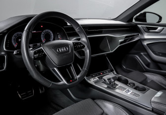 Подержанный автомобиль Audi A6 Sedan 2019 года (14 фото)