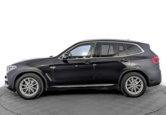 Подержанный автомобиль BMW X3 2019 года (8 фото)