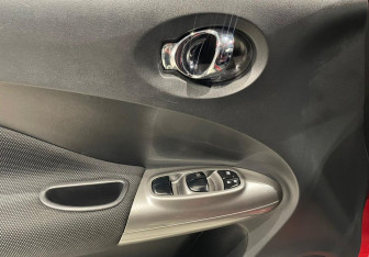 Подержанный автомобиль Nissan Juke 2013 года (19 фото)