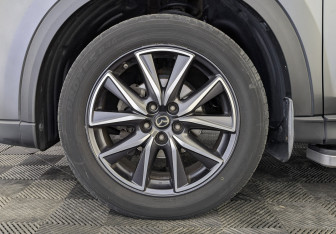 Подержанный автомобиль Mazda CX-5 2018 года (12 фото)