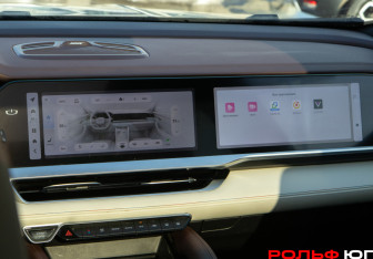 Подержанный автомобиль Geely Monjaro 2023 года (23 фото)