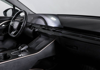 Подержанный автомобиль Omoda C5 2023 года (9 фото)