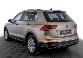 Подержанный автомобиль Volkswagen Tiguan 2021 года (7 фото)