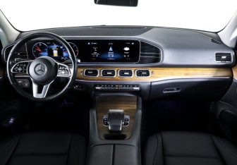 Подержанный автомобиль Mercedes-Benz GLE 2019 года (13 фото)