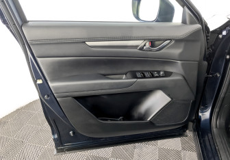 Подержанный автомобиль Mazda CX-5 2021 года (19 фото)